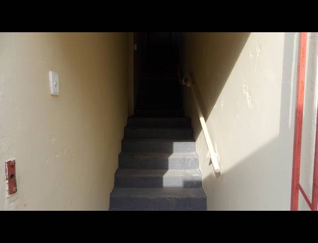 9 BEDROOM HOUSE FOR SALE IN ISIPINGO RAIL